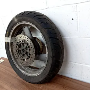 Yamaha XJ900 Diversion Motorcycle Rear Wheel 17xMT4.00 Brake Disc & Tyre