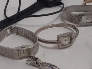 30 Mixed Watches Job Lot - Ladies Gents Quartz Digital Vintage Spares/Repair