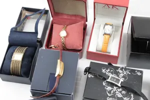 15 x Womens Quartz Watches w/ Boxes Inc Rotary Citizen Etc UNTESTED - Job Lot