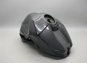 2011 YAMAHA YZF R1 14B BIG BANG Fuel Tank For Parts Not Working