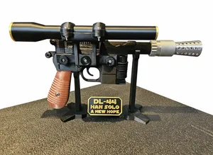Star Wars Han Solo DL-44 Blaster 1:1 Replica with Stand & Data Plaque