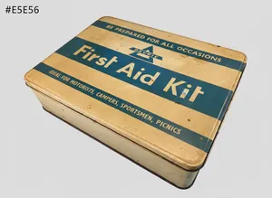 Vintage DAVRIC Motorist's First Aid Safety Kit Complete Metal Tin Unused