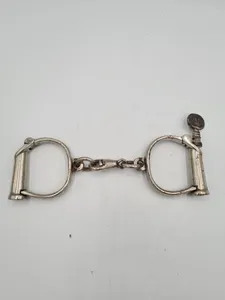 ANTIQUE VINTAGE HIATT POLICE / PRISON SERVICE HANDCUFFS WITH KEY (WORKING)