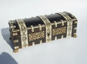 ANTIQUE 19C VIZAGAPATAM Indian Jewellery Box Horn Bone Carved Filigree Casket