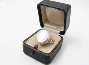 VINTAGE STERLING SILVER MOTHER OF PEARL MOP RING SIZE P US 7.5