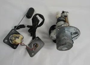 Kawasaki Zx 1400 Zzr1400 A6f A7f 2006-2007 Fuel Tank Level Sender Used