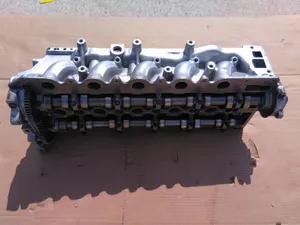 Used VOLVO D5 2.4D Engine COMPLETE CYLINDER HEAD Assembly 08692974