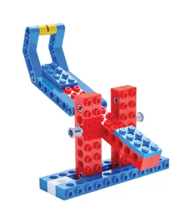 Klutz LEGO Gadgets Kit: Build 11 Machines - Includes Bricks & Book