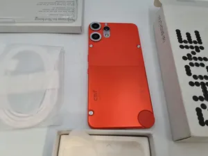 CMF Phone 2 Pro 128GB - 100% Battery - Damaged Screen